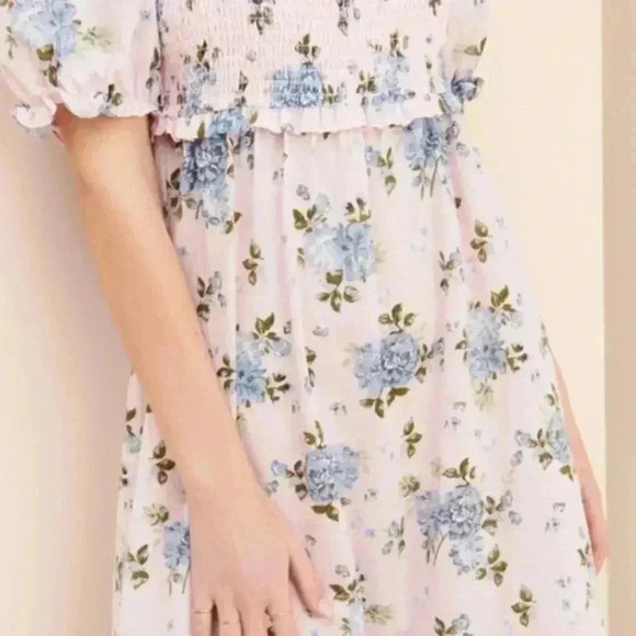 Forever Floral Smocked Dress - Gal Meets Glam sz 16 - Picture 5 of 9